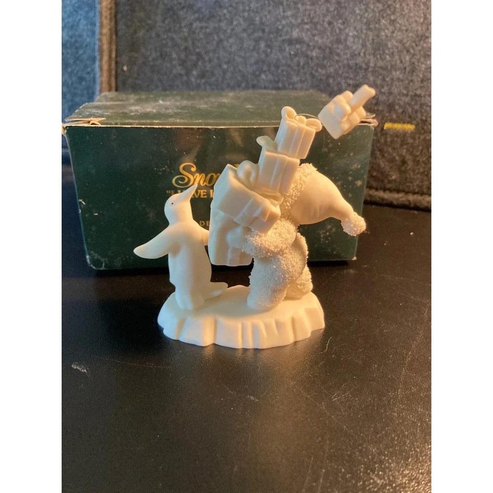 Department 56 Snowbabies I Have Lots To Give Figurine Penguin Gifts 56.68114